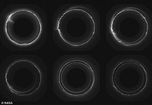 不明物体让土星光环出现“伤疤”。