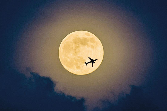 未来3天昆明天气晴好 “超级月亮”将于14日晚9点52分出现 未来3天昆明天气晴好 “超级月亮”将于14日晚9点52分出现