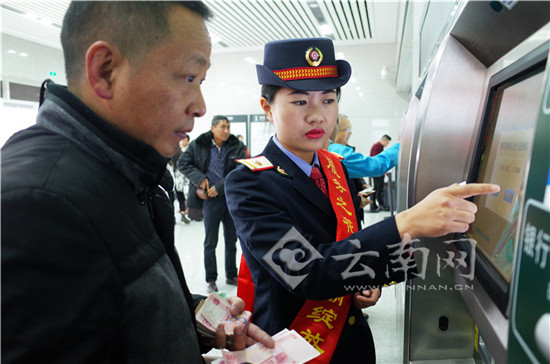 【春运故事】 80后客运值班站长的首个高铁春运 【春运故事】 80后客运值班站长的首个高铁春运