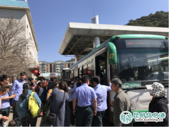 金殿传统庙会期间 47路公交增加运力38趟次 金殿传统庙会期间 47路公交增加运力38趟次