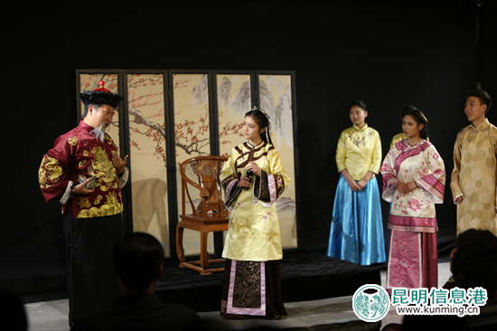 昆明H滇池实验剧场首演问心前传《琉璃》 演绎家族恩怨