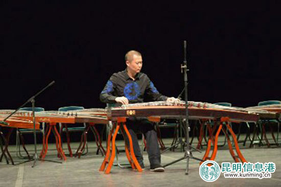 昆明聂耳青少年民族乐团古筝音乐会奏响春城