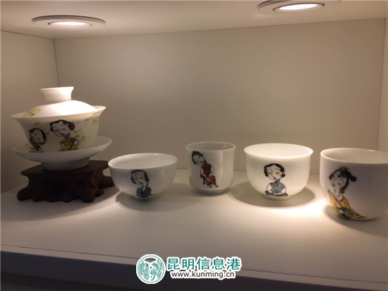 商洽会上的新奇手工艺品 透着匠心雕饰的文化