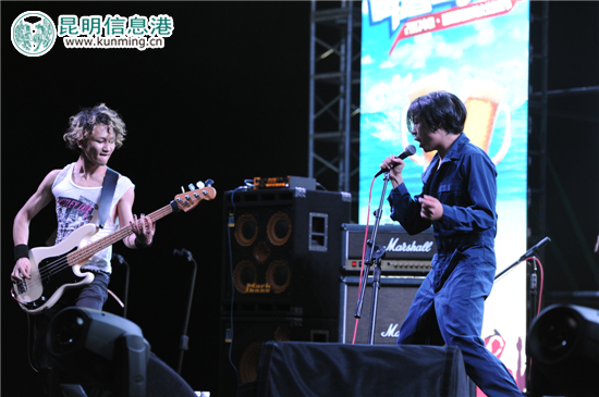 百威英博沙滩啤酒音乐节晋宁开幕 百威英博沙滩啤酒音乐节晋宁开幕