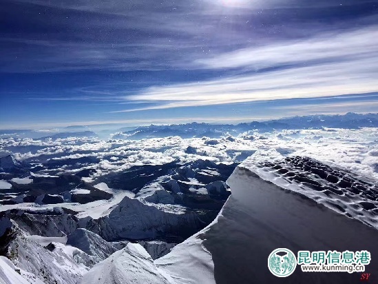 在世界最高峰拍下的美景 孙晔供图
