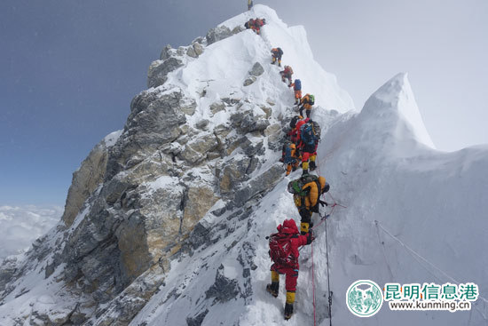 冲顶前的最后一关希拉里台阶 冲顶前的最后一关希拉里台阶