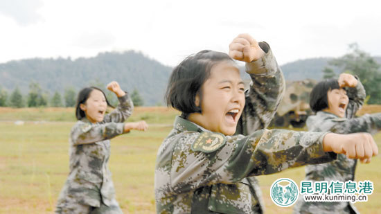 懂理论会格斗 女子特战队敢猎杀敢爆破