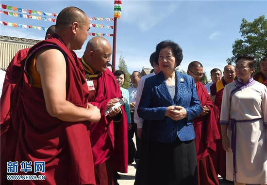 孙春兰率中央代表团三分团赴乌海 阿拉善 锡林郭勒看望慰问各族干部群众