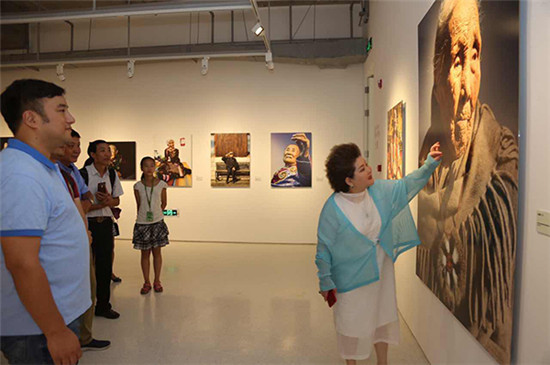 《呼伦贝尔·万岁》记录着说不完的草原故事 《呼伦贝尔·万岁》记录着说不完的草原故事