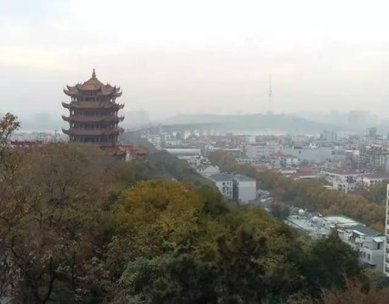 木卫四专栏:一个异乡人打车过江记 木卫四专栏:一个异乡人打车过江记