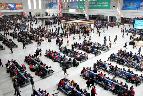 优化开行结构提高服务质量 沈阳铁路局改善旅客出行体验