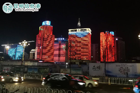 青年路边4栋楼宇国庆试水灯光秀 青年路边4栋楼宇国庆试水灯光秀