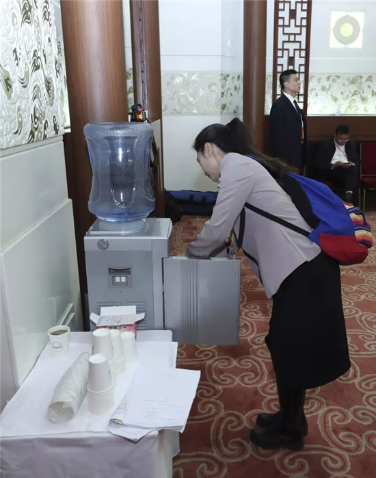 十九大会风简朴 房间不用一次性用品会务用车数量大幅压缩 十九大会风简朴 房间不用一次性用品会务用车数量大幅压缩