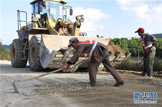 变革不平凡 奋进新时代——来自基层蹲点现场的报道 变革不平凡 奋进新时代——来自基层蹲点现场的报道