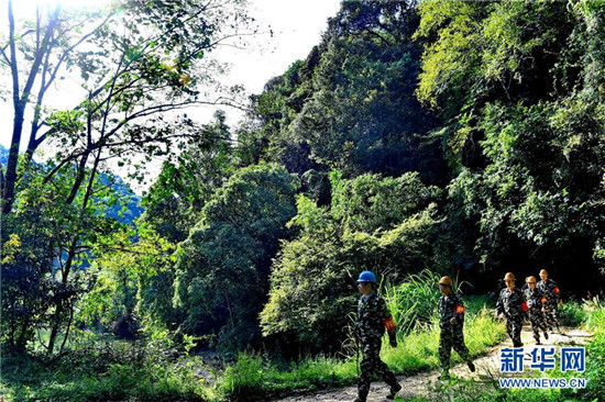 变革不平凡 奋进新时代——来自基层蹲点现场的报道 变革不平凡 奋进新时代——来自基层蹲点现场的报道