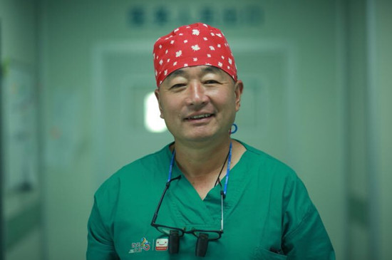 中国微笑行动发起人韩凯:27年初心不改 一直在路上 中国微笑行动发起人韩凯:27年初心不改 一直在路上