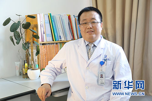 陈骏:肿瘤骨转移患者日常需“护骨” 陈骏:肿瘤骨转移患者日常需“护骨”