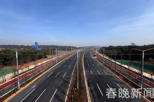 滇中新区空港大道中段下月通车 近千项工序使用“首件制” 滇中新区空港大道中段下月通车 近千项工序使用“首件制”