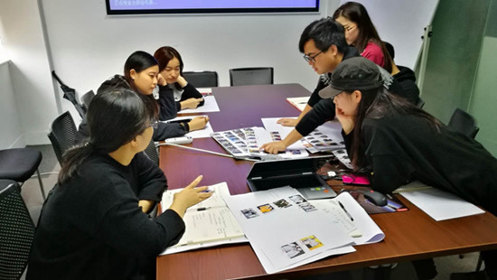 设计、销售、计划等部门负责人为网上测试做准备 设计、销售、计划等部门负责人为网上测试做准备