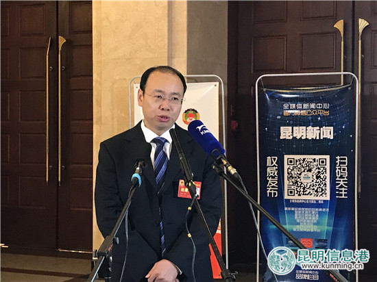 左广:滇中新区着力打造制造业集群 自产新能源汽车将上线 左广:滇中新区着力打造制造业集群 自产新能源汽车将上线