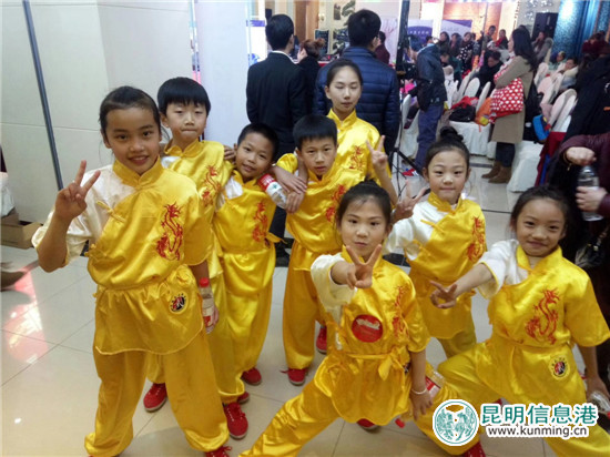 上场前的小选手