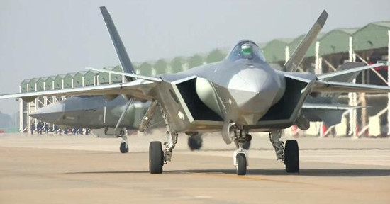 新一代隐身战斗机歼-20列装空军作战部队 新一代隐身战斗机歼-20列装空军作战部队