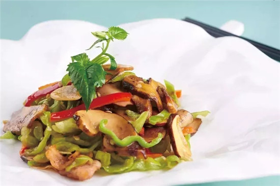 入滇记丨蒋彪,推广滇菜文化的艺术家! 入滇记丨蒋彪,推广滇菜文化的艺术家!