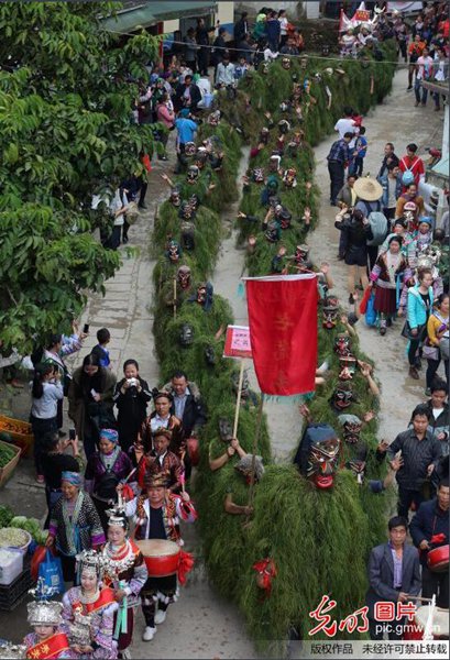 广西融水青年舞“芒蒿”迎“惊蛰” 广西融水青年舞“芒蒿”迎“惊蛰”