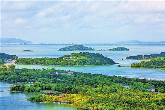 三省全国代表委员共话河长制:滇池与湘江太湖的“对话” 三省全国代表委员共话河长制:滇池与湘江太湖的“对话”