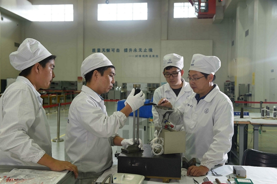 【中国梦实践者】王曙群:用150万个数据换一次“太空之吻” 【中国梦实践者】王曙群:用150万个数据换一次“太空之吻”