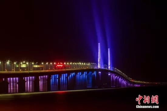 让世界惊叹!代表委员通道上的“中国大工程” 让世界惊叹!代表委员通道上的“中国大工程”