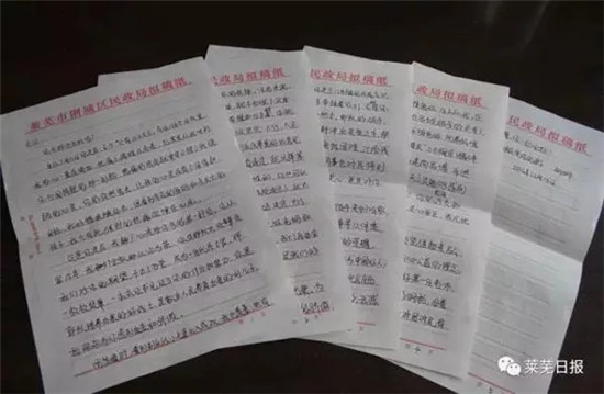 他们送别烈士时没有鲜花，却被弹幕暖哭了！