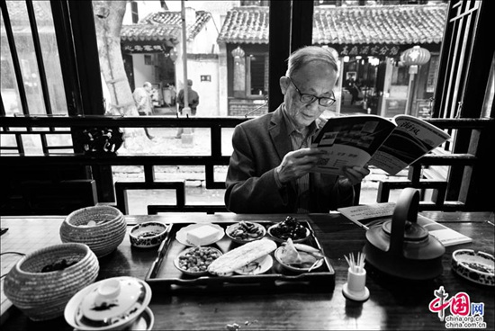 烟花三月晴空下的周庄 迷醉在江南春色里 烟花三月晴空下的周庄 迷醉在江南春色里