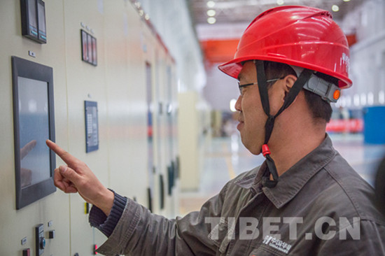 【中国梦大国工匠篇】“藏地工匠”刘伟:砥砺奋进筑匠心,专业创新促发展 【中国梦大国工匠篇】“藏地工匠”刘伟:砥砺奋进筑匠心,专业创新促发展