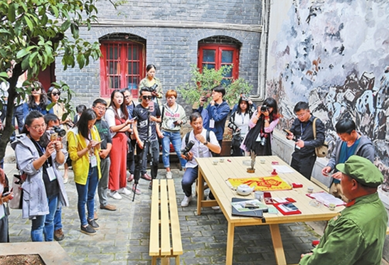 40余家中央及地方重点网络媒体走进曲靖 聚焦发展变化