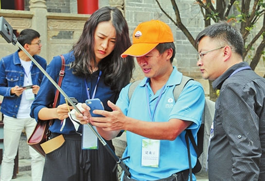 40余家中央及地方重点网络媒体走进曲靖 聚焦发展变化