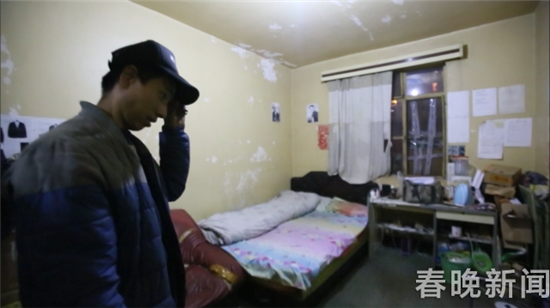 昆明快递小哥连车带货被偷 昆明快递小哥连车带货被偷