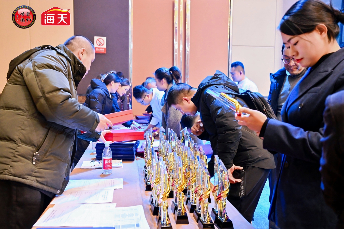 35e5d8e9f15f03c12a798e63d7a26640