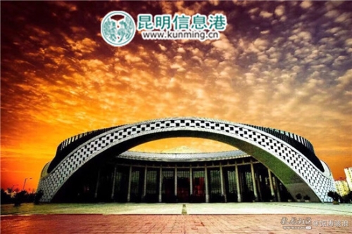 3.网友@惊涛骇浪镜头里的云南省大剧院 3.网友@惊涛骇浪镜头里的云南省大剧院