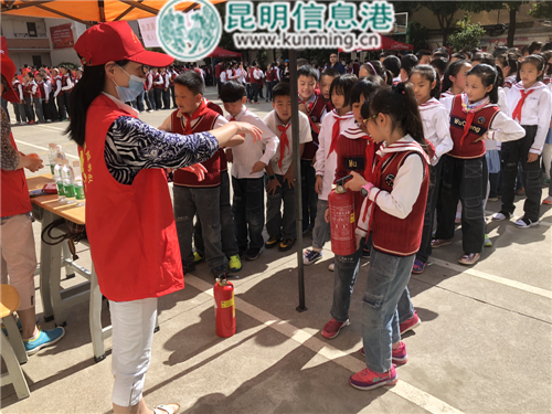 如何正确使用灭火器 如何正确使用灭火器