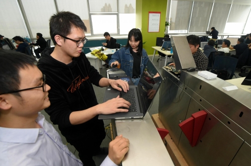 点击查看高清原图 点击查看高清原图