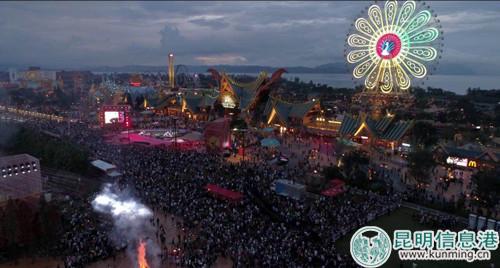 古滇火把节篝火晚会现场 古滇火把节篝火晚会现场