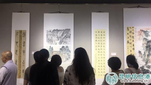 市民欣赏优秀作品 市民欣赏优秀作品