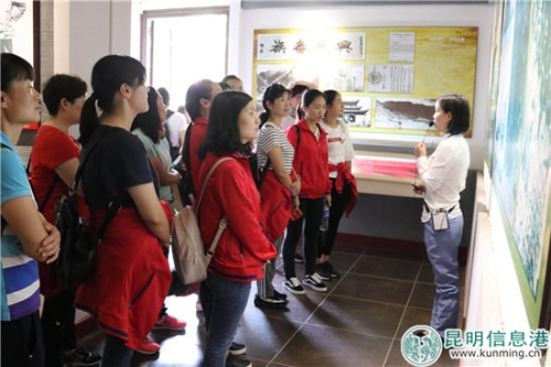 webwxgetmsgimg (1) webwxgetmsgimg (1)