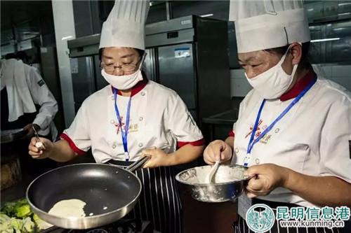 2.比赛正紧张有序的进行