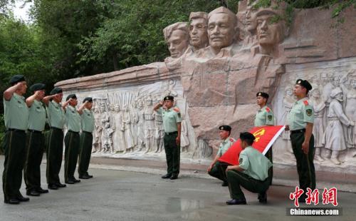 d530d0fed15f4e37af46a41975bed375