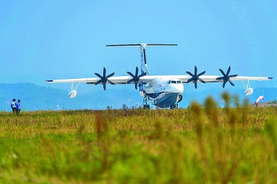 空中应急救援有了“多面手” 空中应急救援有了“多面手”