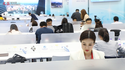 0518182833i4 0518182833i4