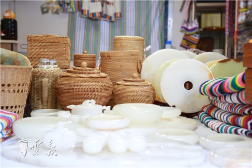 电商开进独龙江 特色产品“走”天下