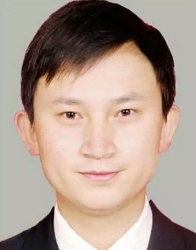 刘 坤.webp 刘 坤.webp